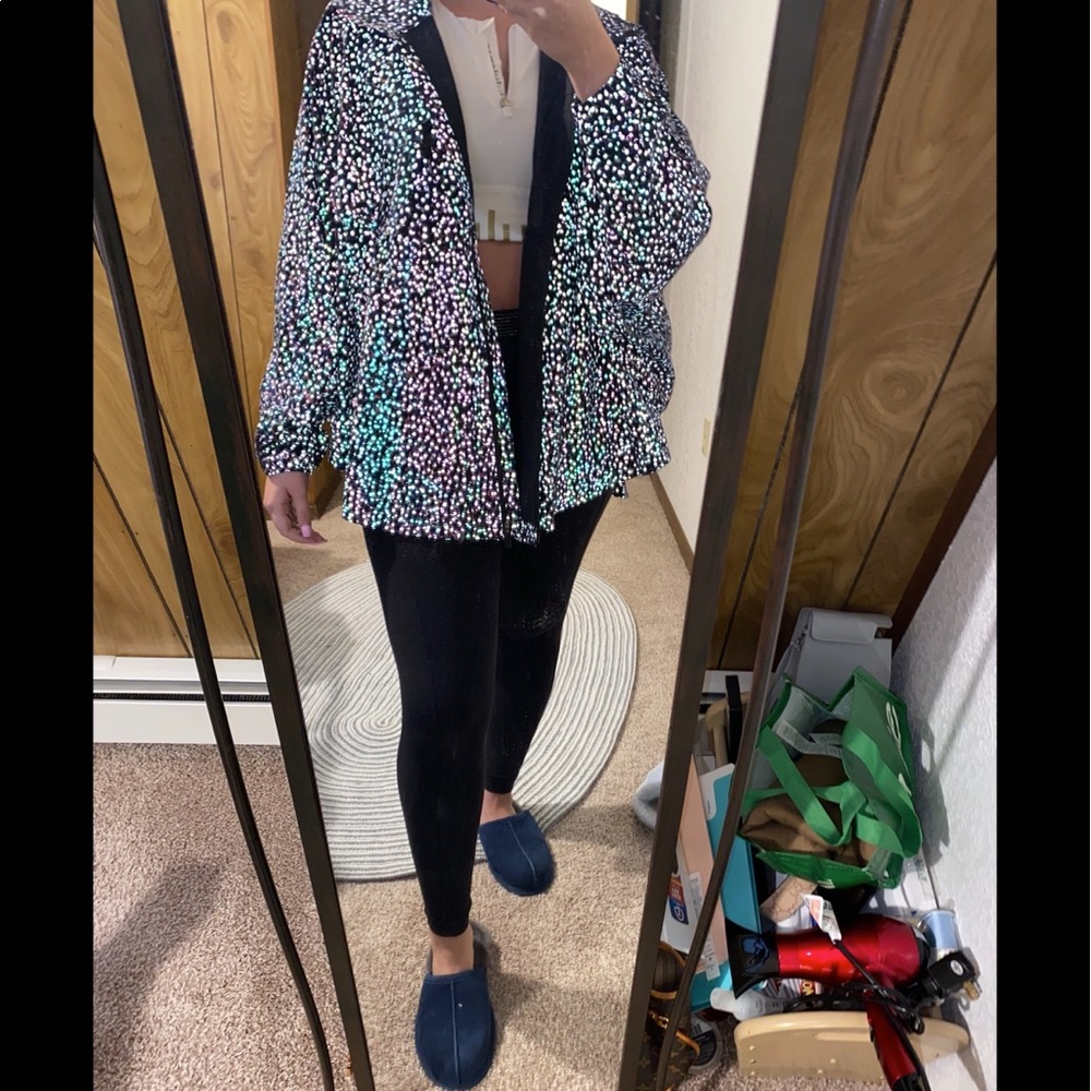 LULULEMON Horizon Runner Cape SW *Reflective